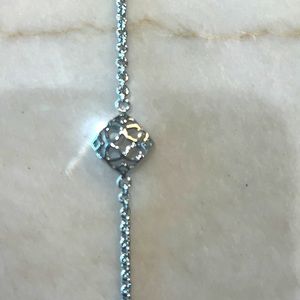 Kendra Scott silver 42 inch necklace EUC